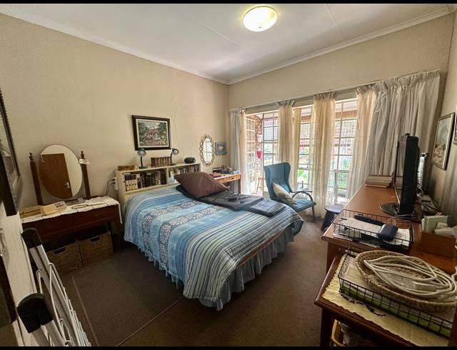 2 BEDROOM FREESTANDING FOR SALE IN SUNAIR PARK